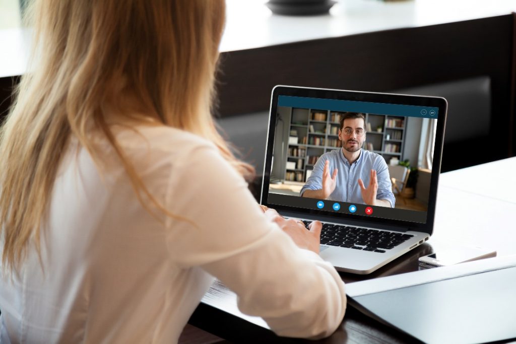 Interview Red Flags Hiring Managers Notice in the First 10 Minutes