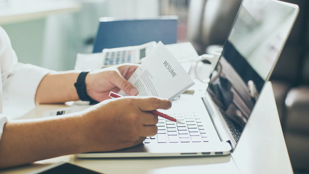 How to Write a Skills-Based Resume for a Career Change